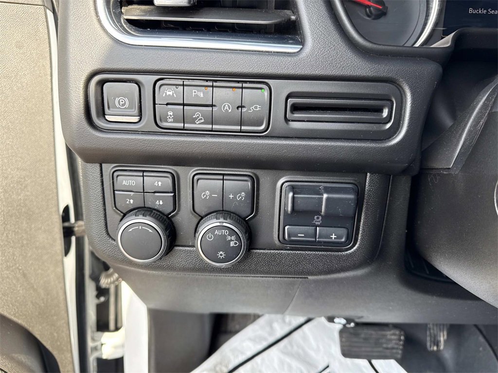 Used 2021 Chevrolet Tahoe Z71 w/ Z71 Signature Package image 12