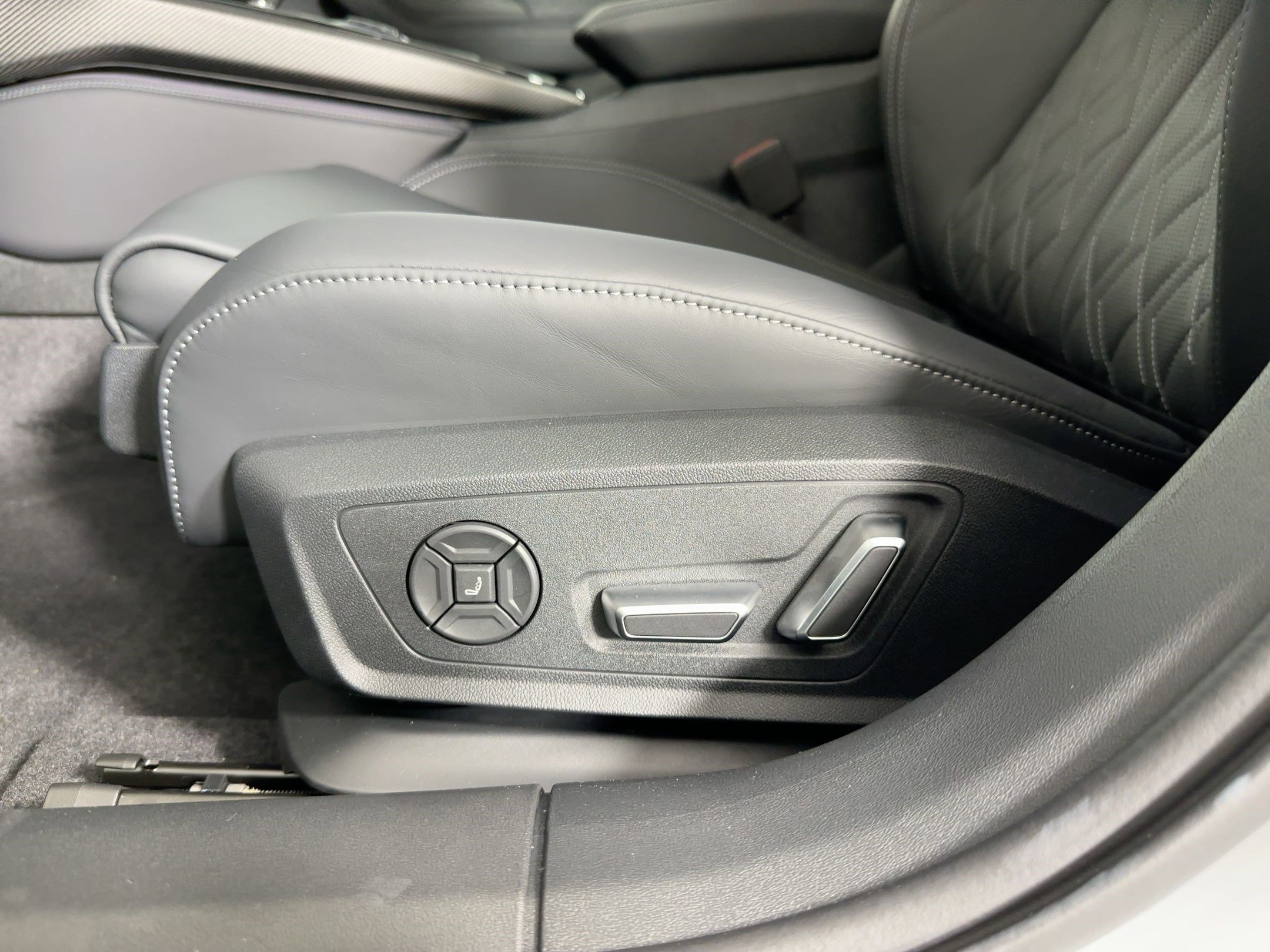 New 2025 Audi S5 Premium Plus image 13