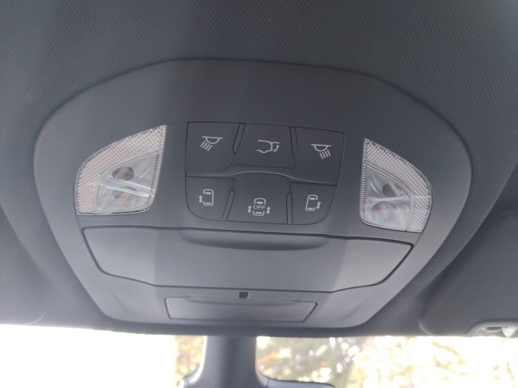 New 2026 Chrysler Pacifica Select image 42