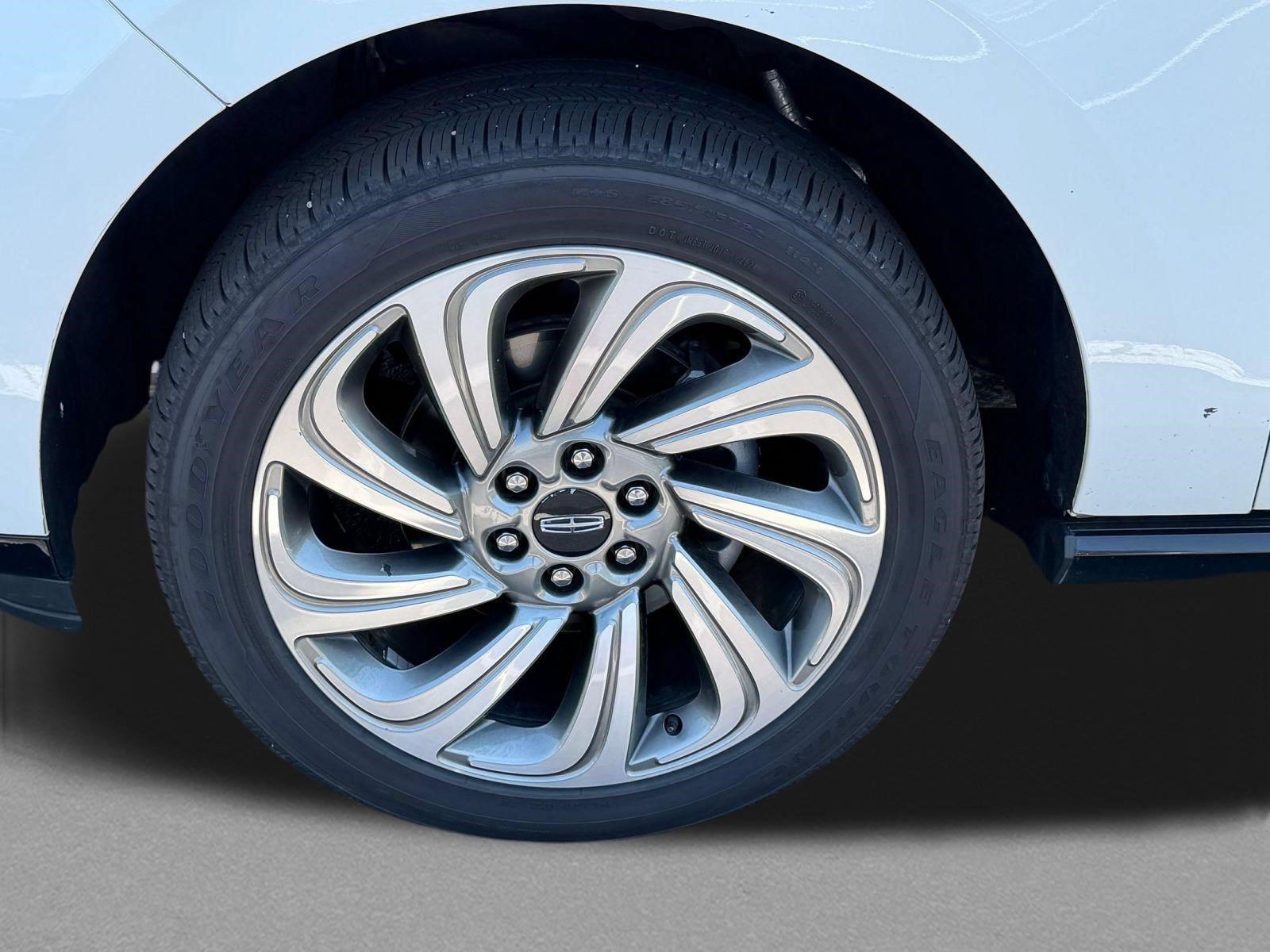 Used 2022 Lincoln Navigator Reserve AWD/4WD image 8
