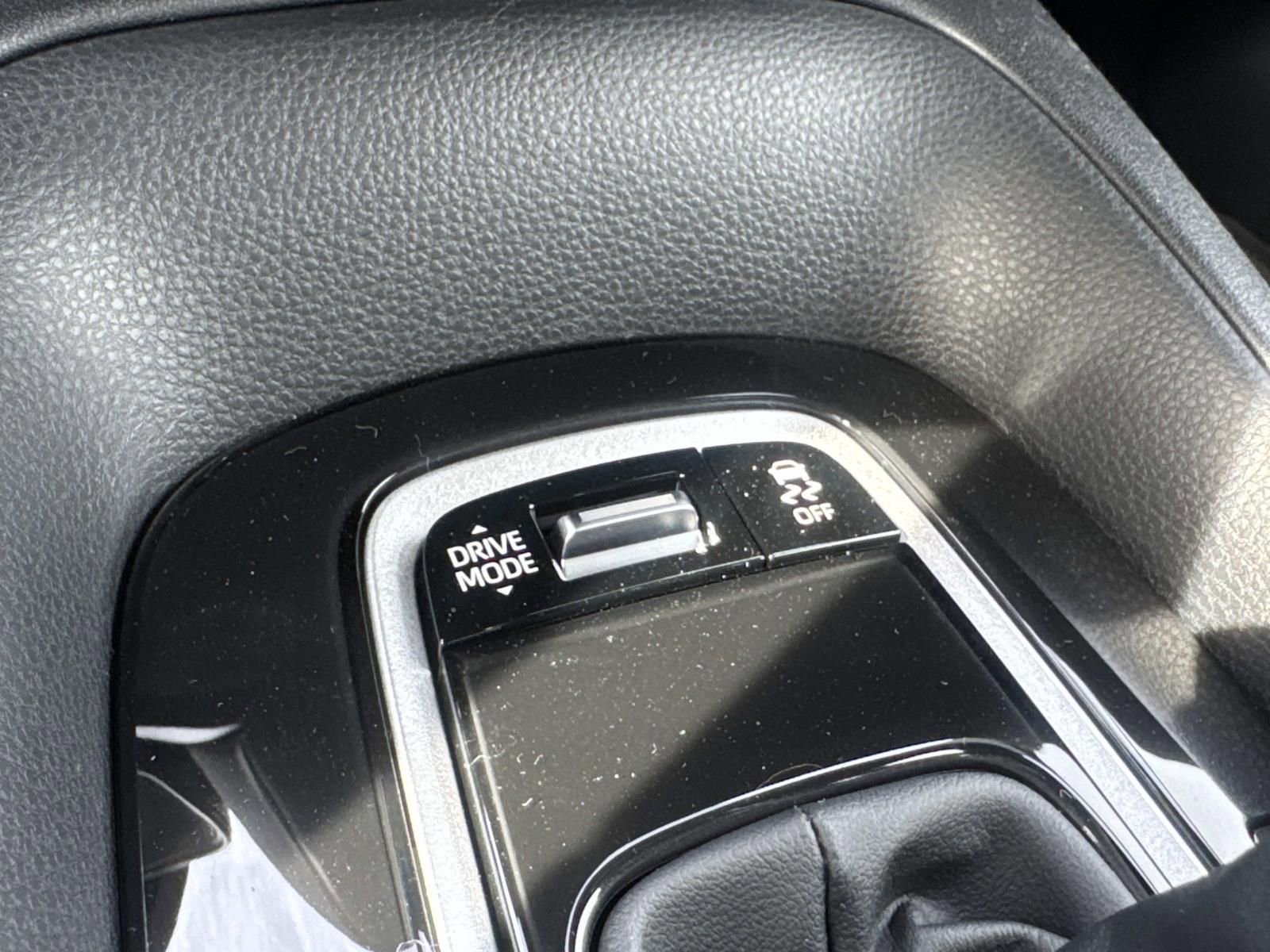 New 2026 Toyota Corolla SE FWD image 15