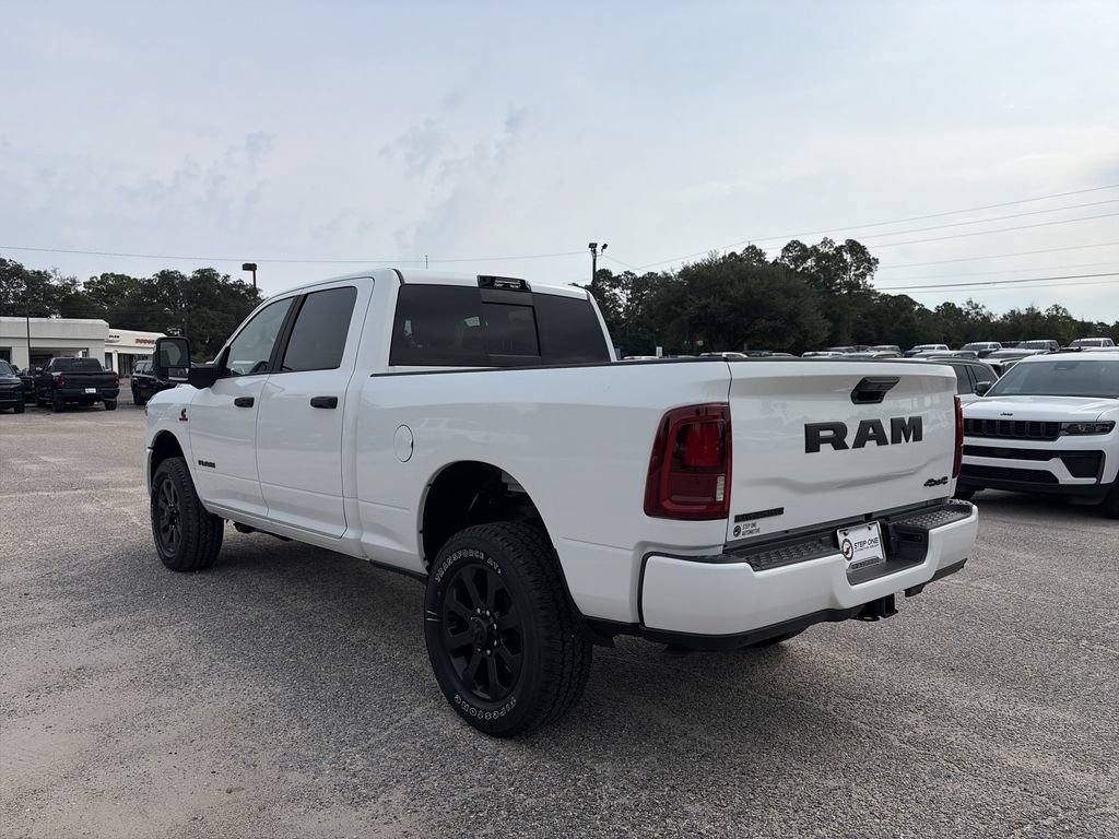 New 2026 RAM 2500 Big Horn AWD/4WD image 4