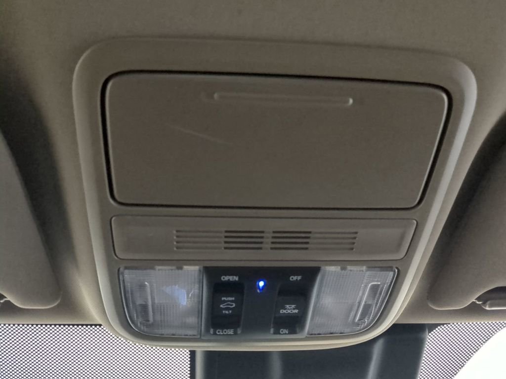 Used 2019 Honda Odyssey EX-L image 26