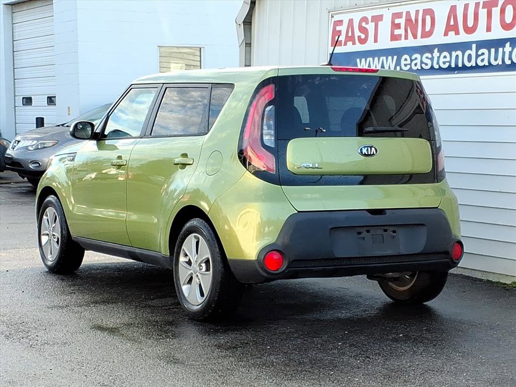 Used 2014 Kia Soul Base image 3