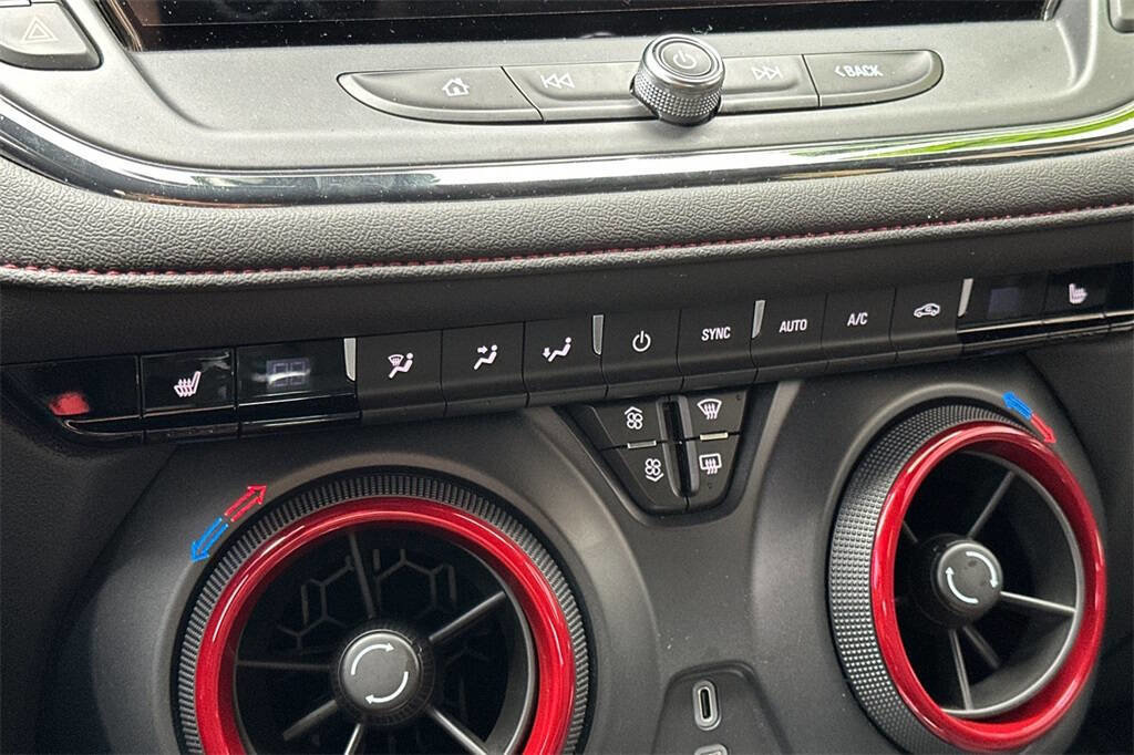 Used 2024 Chevrolet Blazer RS w/ Driver Confidence II Package image 21