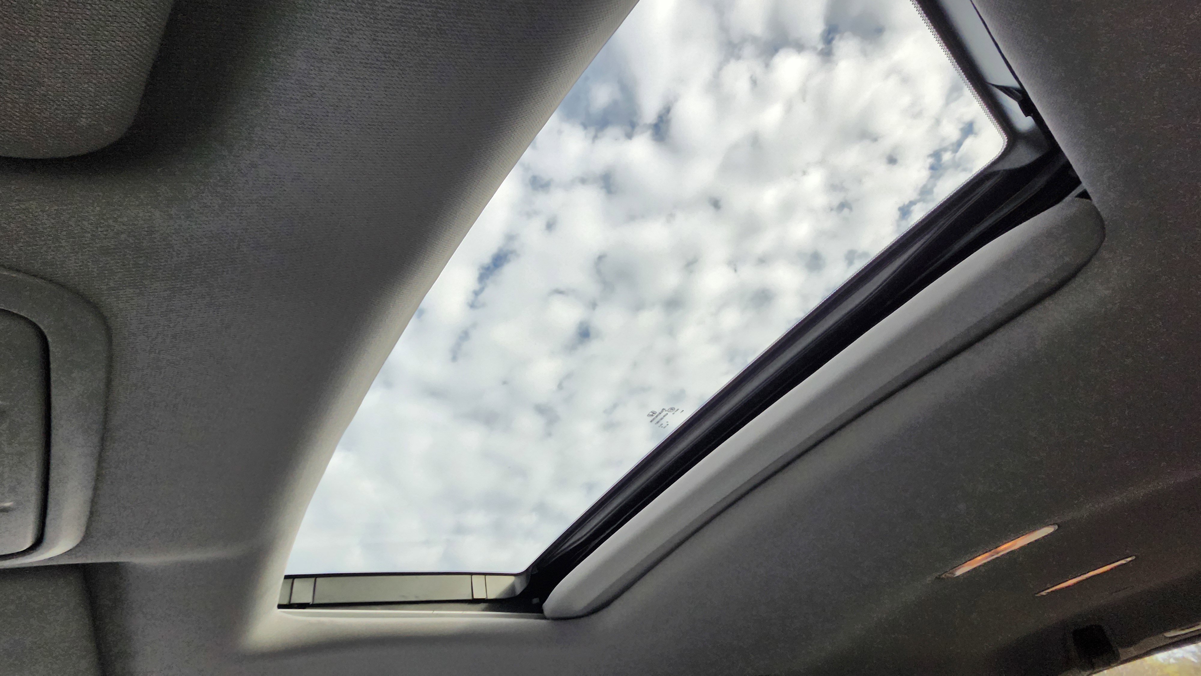 Used 2022 Honda Pilot Special Edition image 2