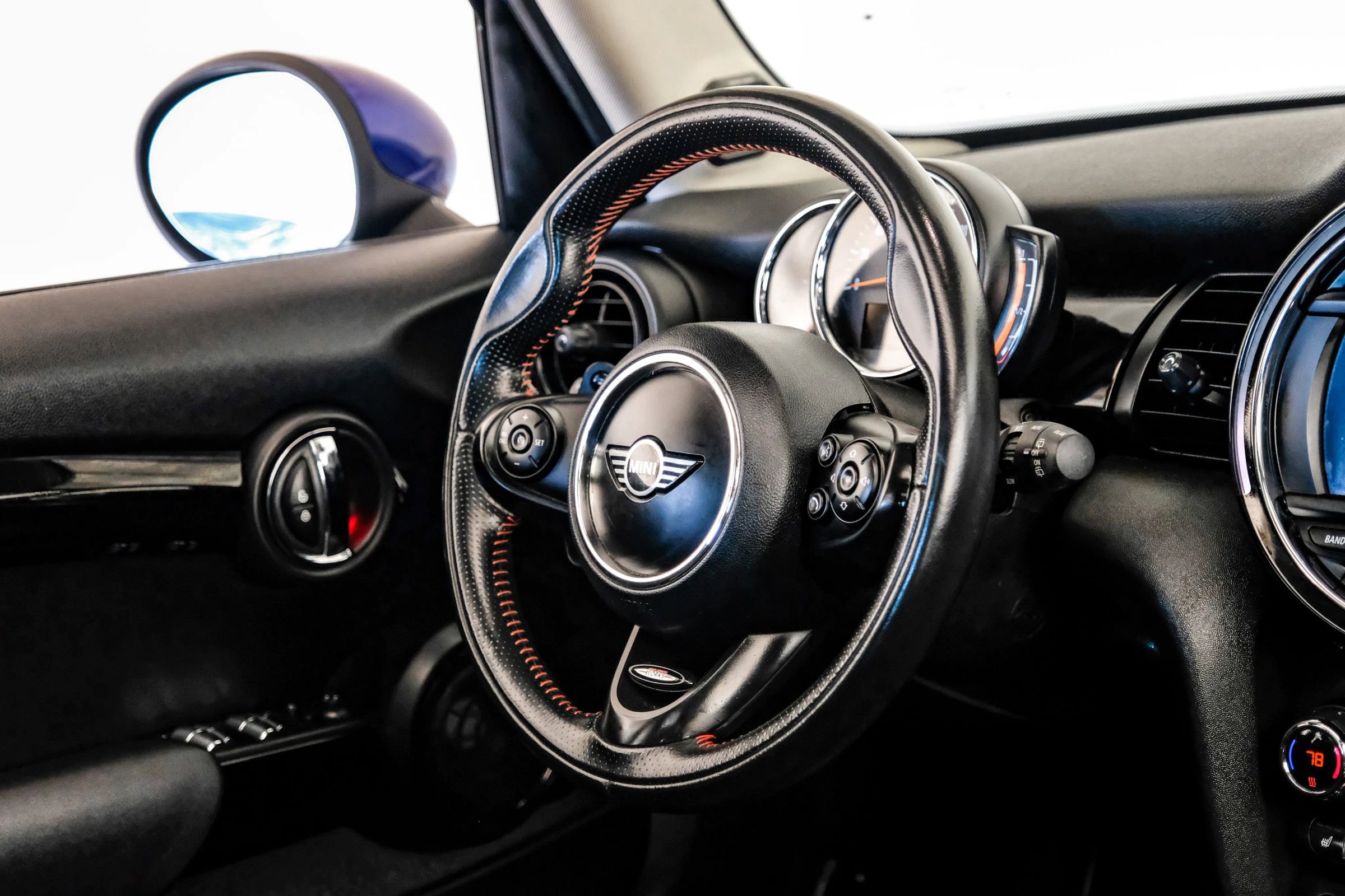 Used 2019 MINI Cooper S w/ Premium Package FWD image 12