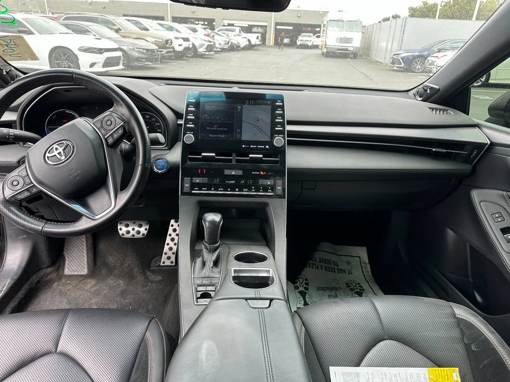 Used 2021 Toyota Avalon XSE FWD image 9