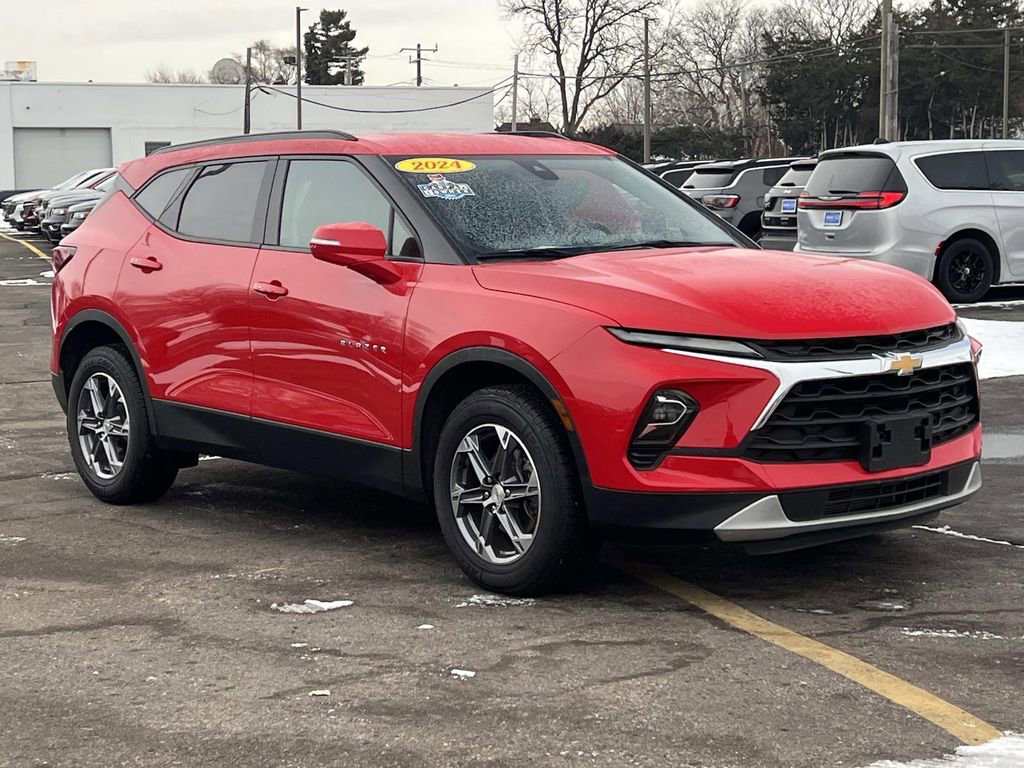 Used 2024 Chevrolet Blazer LT FWD image 7
