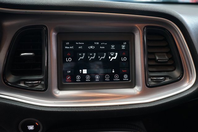 Used 2019 Dodge Challenger SXT image 32