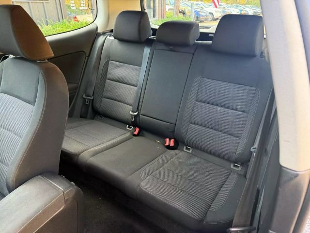 Used 2013 Volkswagen Golf 2-Door image 26