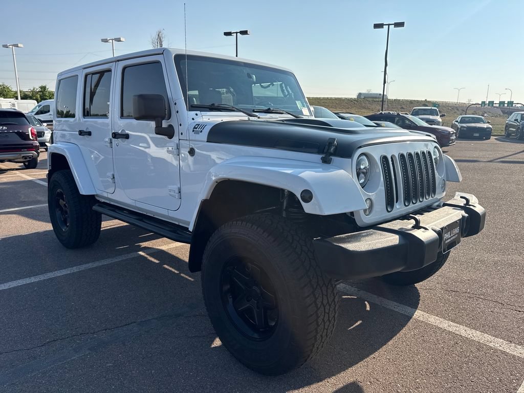 Used 2013 Jeep Wrangler Unlimited Sahara w/ Connectivity Group AWD/4WD image 3