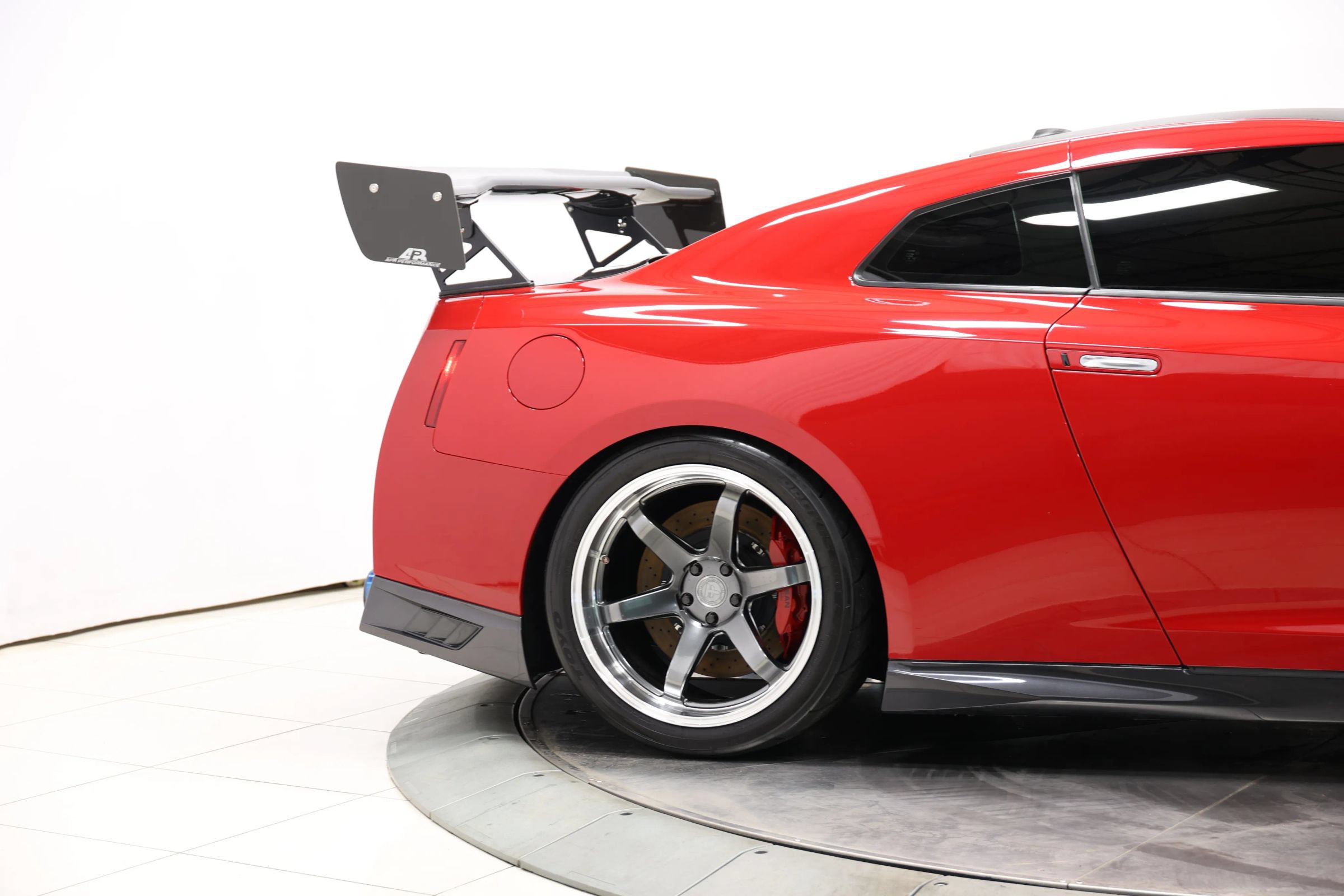 Used 2019 Nissan GT-R Premium w/ Premium Interior Package AWD/4WD image 65