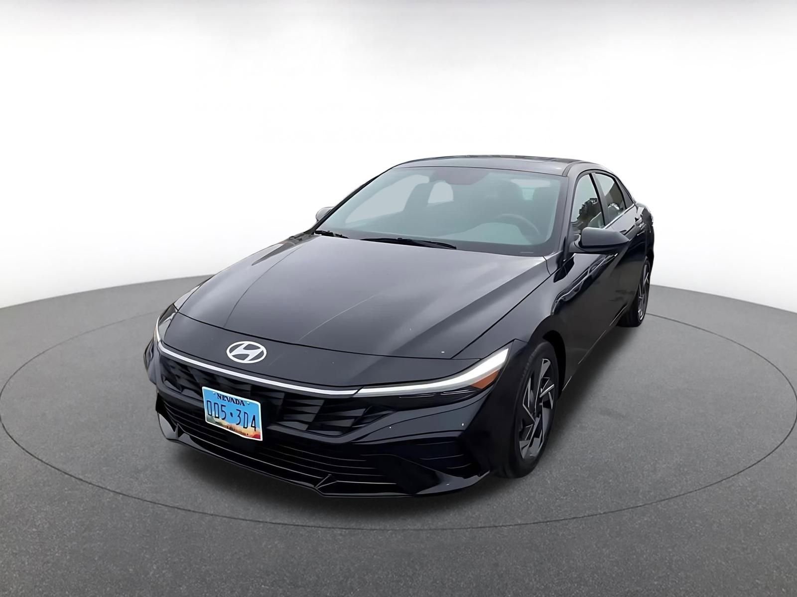 Used 2025 Hyundai Elantra SEL image 7