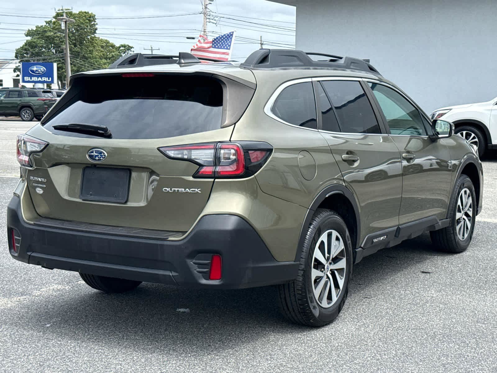 Used 2021 Subaru Outback Premium AWD/4WD image 7