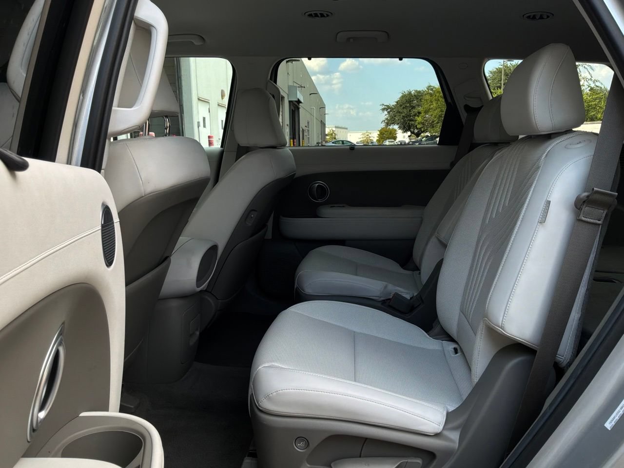 Used 2026 Hyundai Palisade SEL FWD image 12