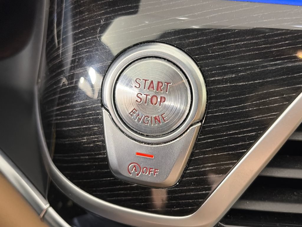 Used 2017 BMW 750i xDrive AWD/4WD image 23