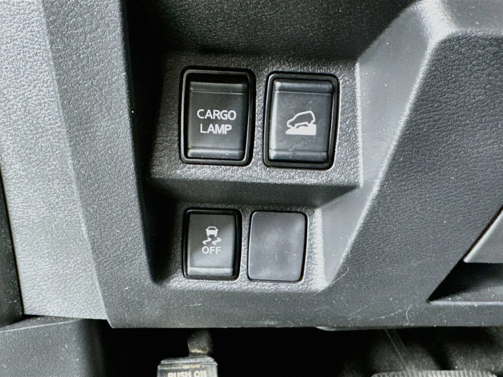Used 2022 Nissan Frontier S w/ Technology Package AWD/4WD image 14