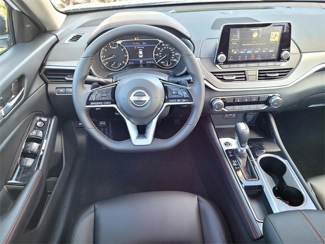 New 2025 Nissan Altima 2.5 SR image 6