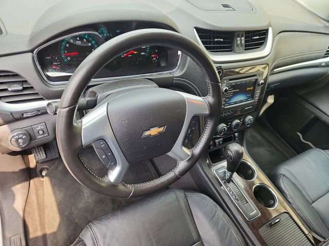 Used 2016 Chevrolet Traverse LT w/ Style and Technology Package FWD image 10