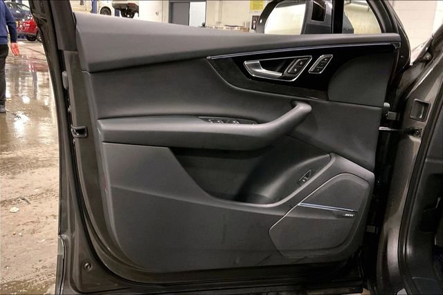 Used 2018 Audi Q7 3.0T Prestige w/ Prestige Package image 23