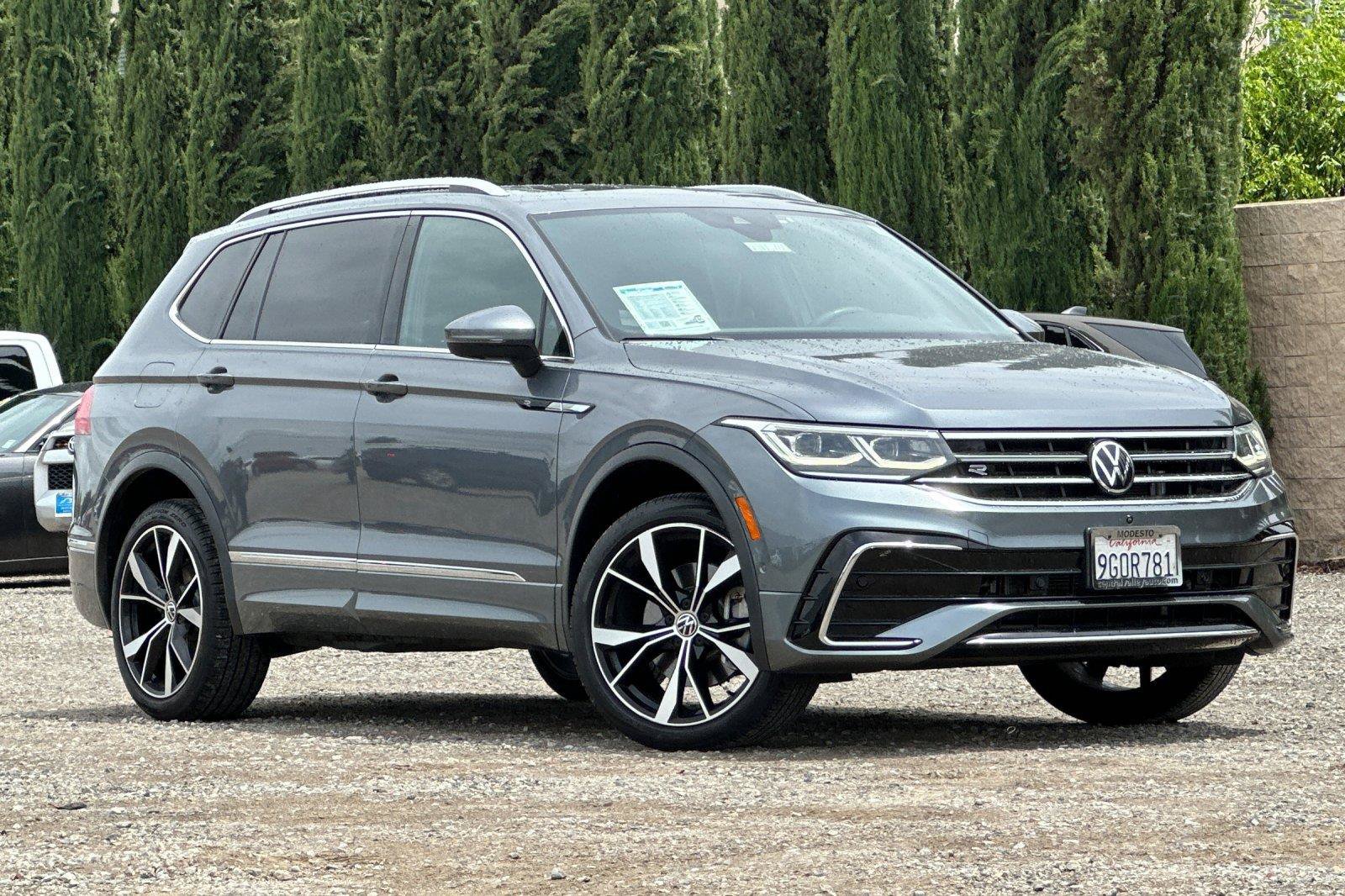 Certified 2023 Volkswagen Tiguan SEL R-Line AWD/4WD image 1
