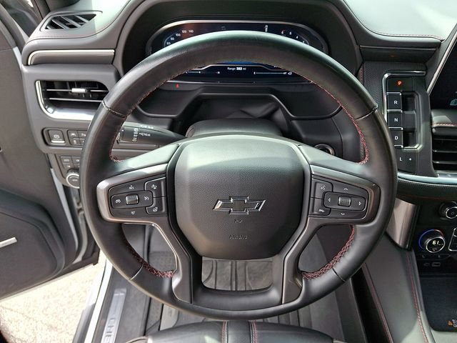 Used 2024 Chevrolet Suburban RST w/ Luxury Package AWD/4WD image 18