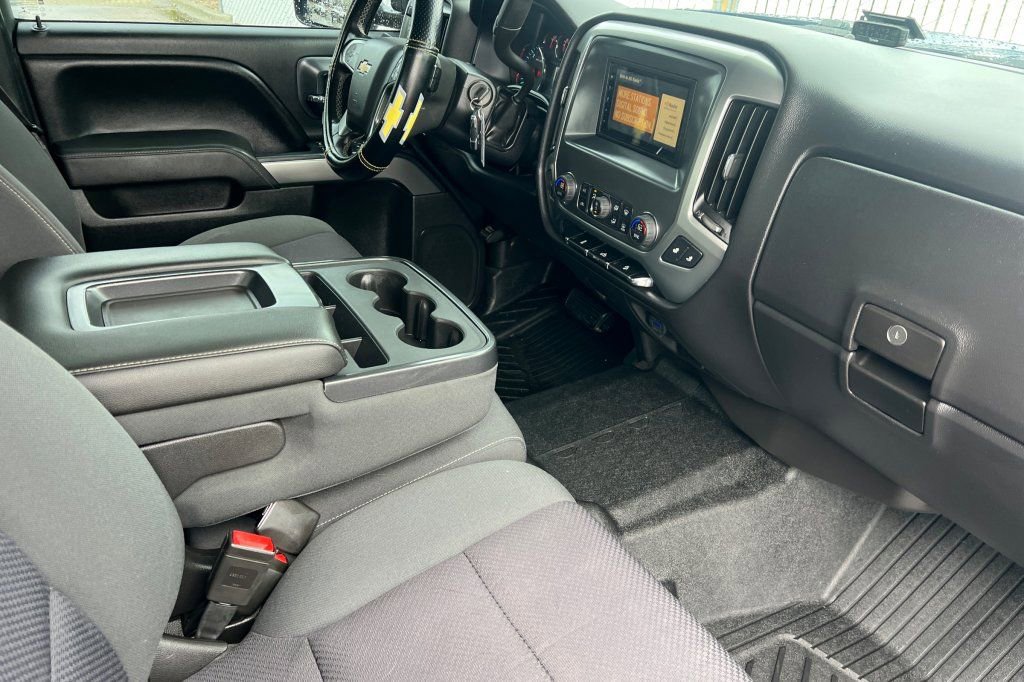 Used 2015 Chevrolet Silverado 3500 LT w/ LT Convenience Package AWD/4WD image 12