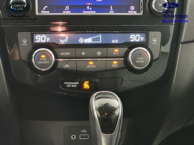 Used 2020 Nissan Rogue SV image 24