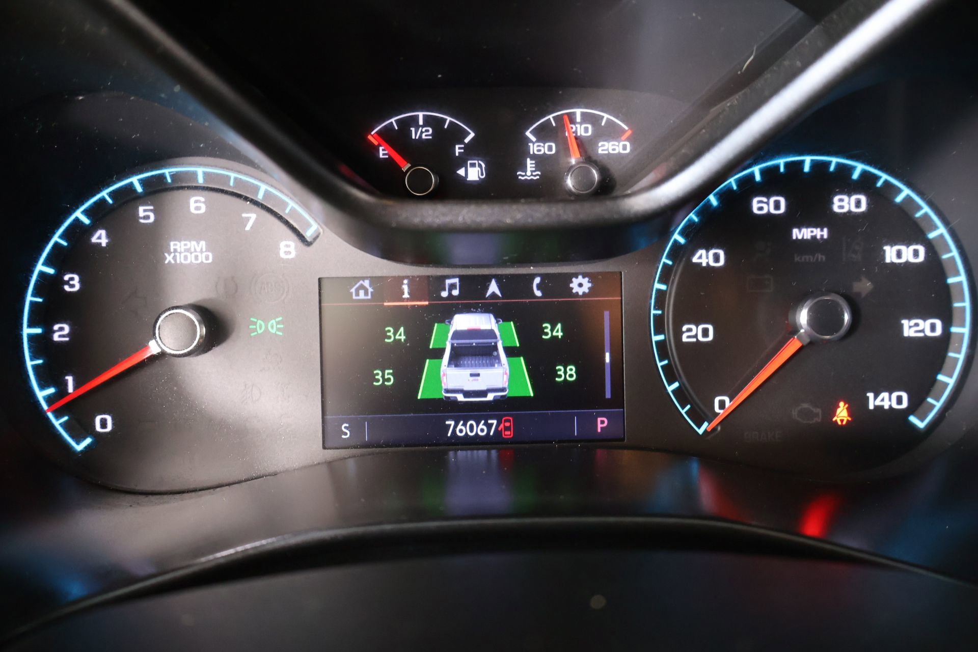 Used 2021 GMC Canyon AT4 w/ Driver Alert Package image 4