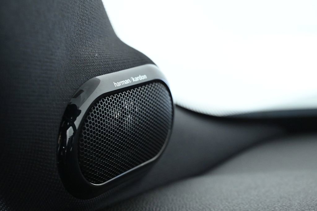 Used 2021 MINI Cooper 2-Door Hardtop image 21