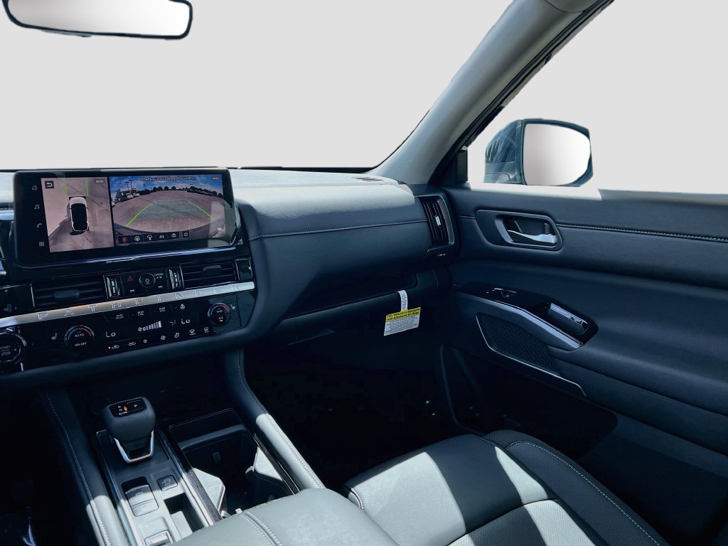 New 2026 Nissan Pathfinder SL w/ Cargo Package FWD image 22