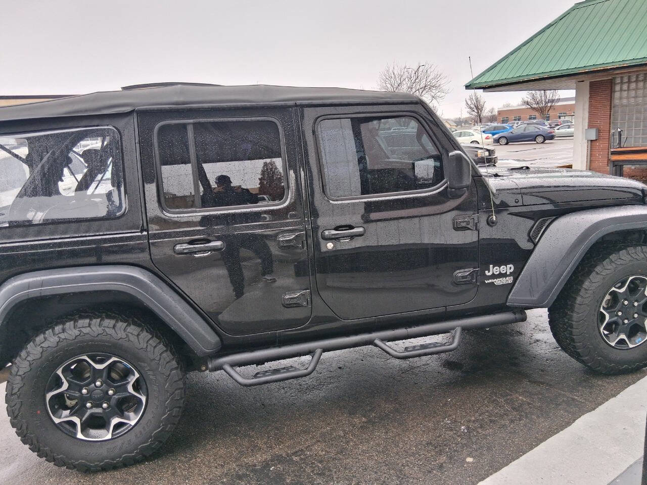 Used 2018 Jeep Wrangler Unlimited Sport image 8