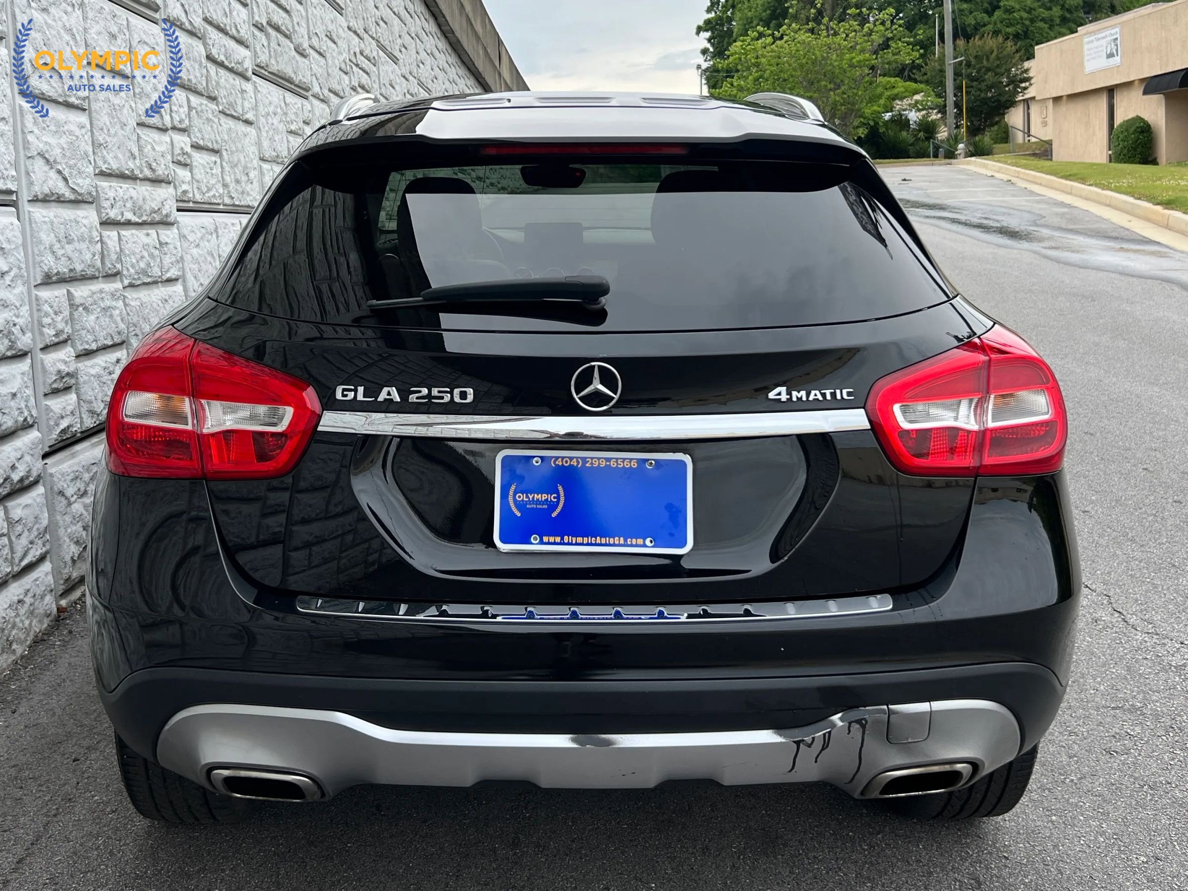 Used 2019 Mercedes-Benz GLA 250 4MATIC w/ Premium Package image 5