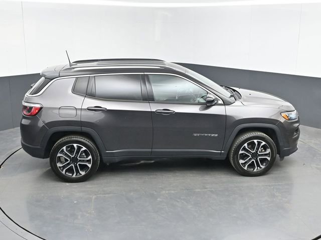 Used 2022 Jeep Compass Limited image 38