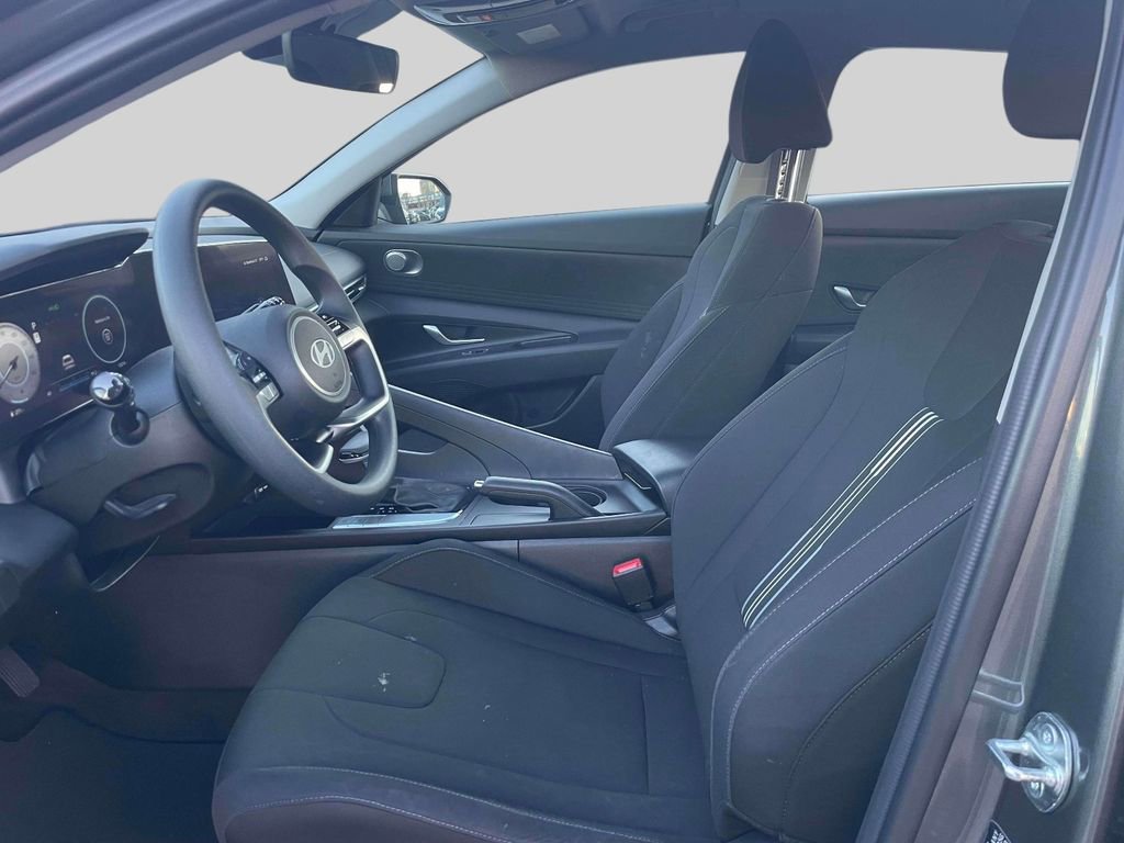 Used 2024 Hyundai Elantra SEL image 15