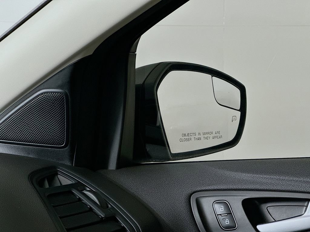 Used 2019 Ford Escape SEL image 24