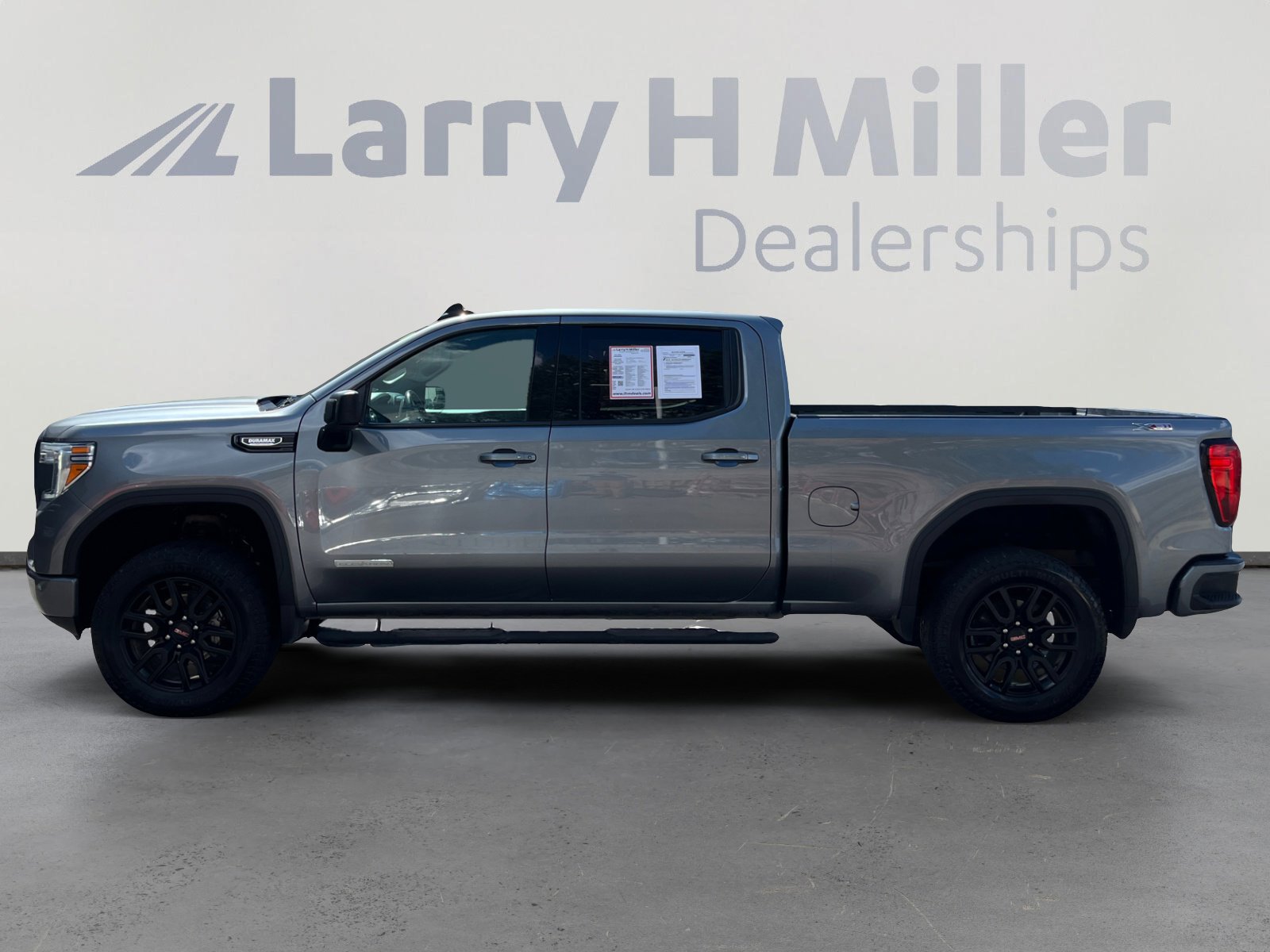 Used 2021 GMC Sierra 1500 Elevation w/ X31 Off-Road Package AWD/4WD image 2