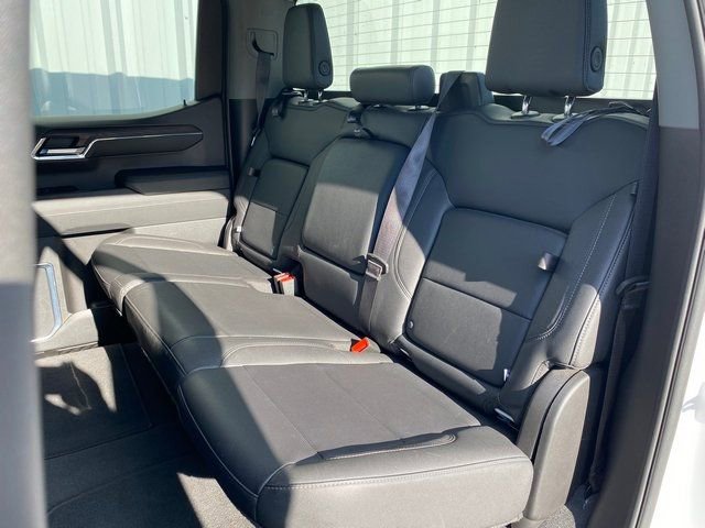 Used 2024 GMC Sierra 1500 SLT image 23