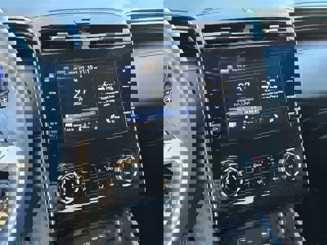 Certified 2024 Hyundai Santa Cruz SE image 20