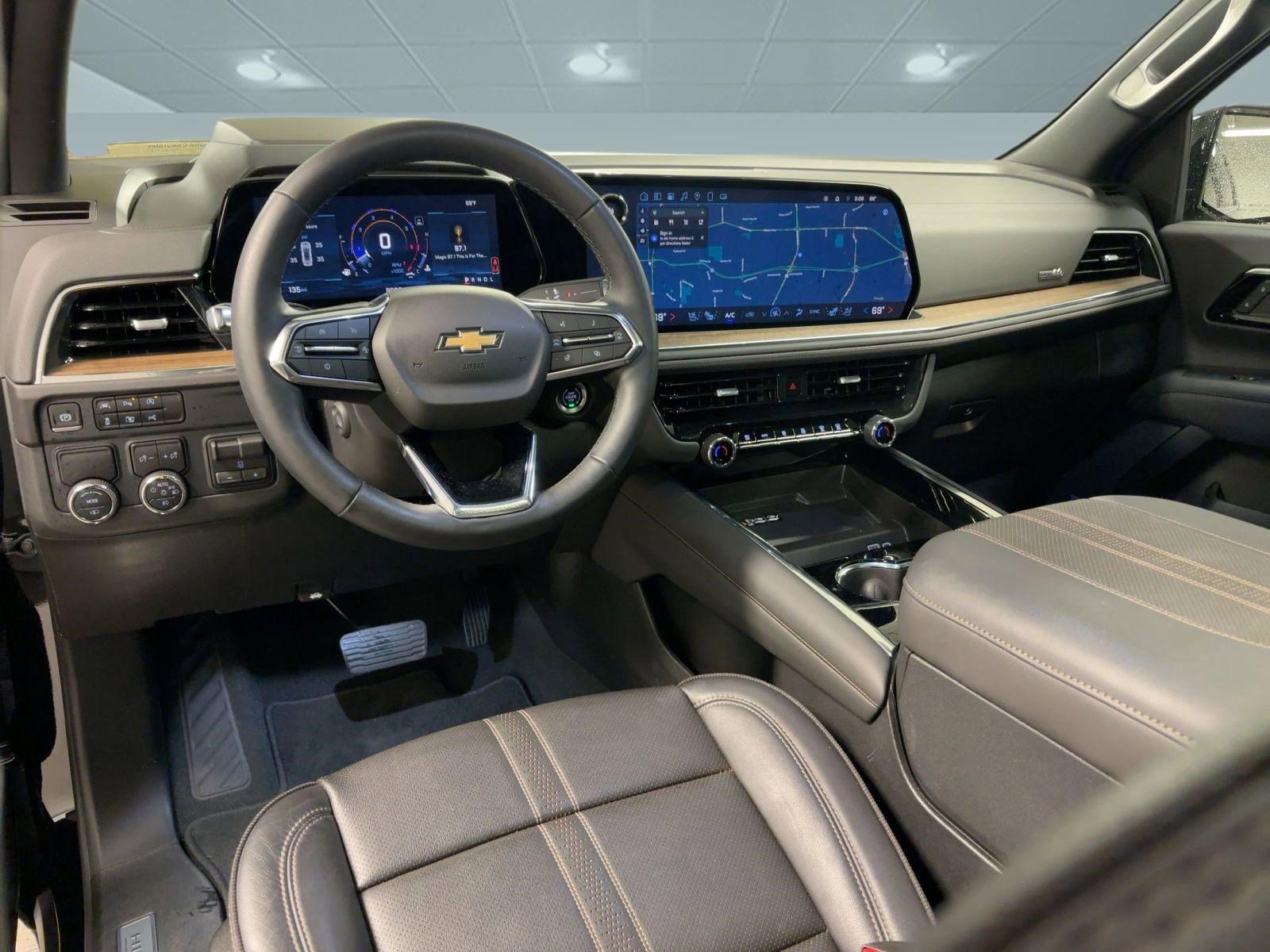 Certified 2025 Chevrolet Suburban High Country image 28