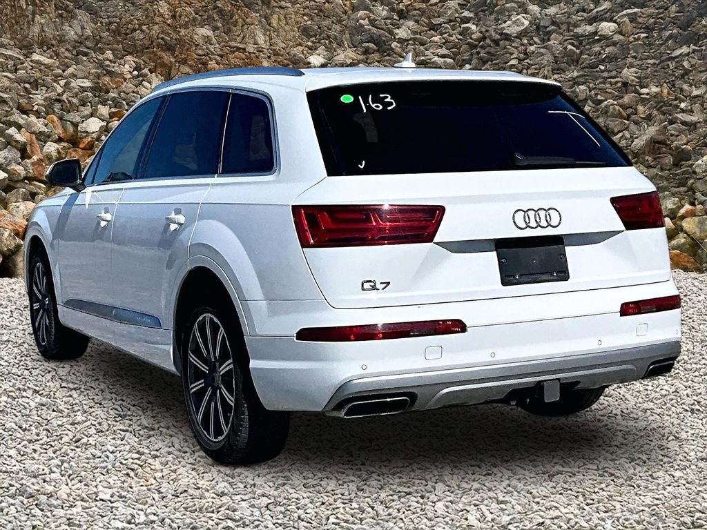 Used 2019 Audi Q7 3.0T Premium Plus image 10