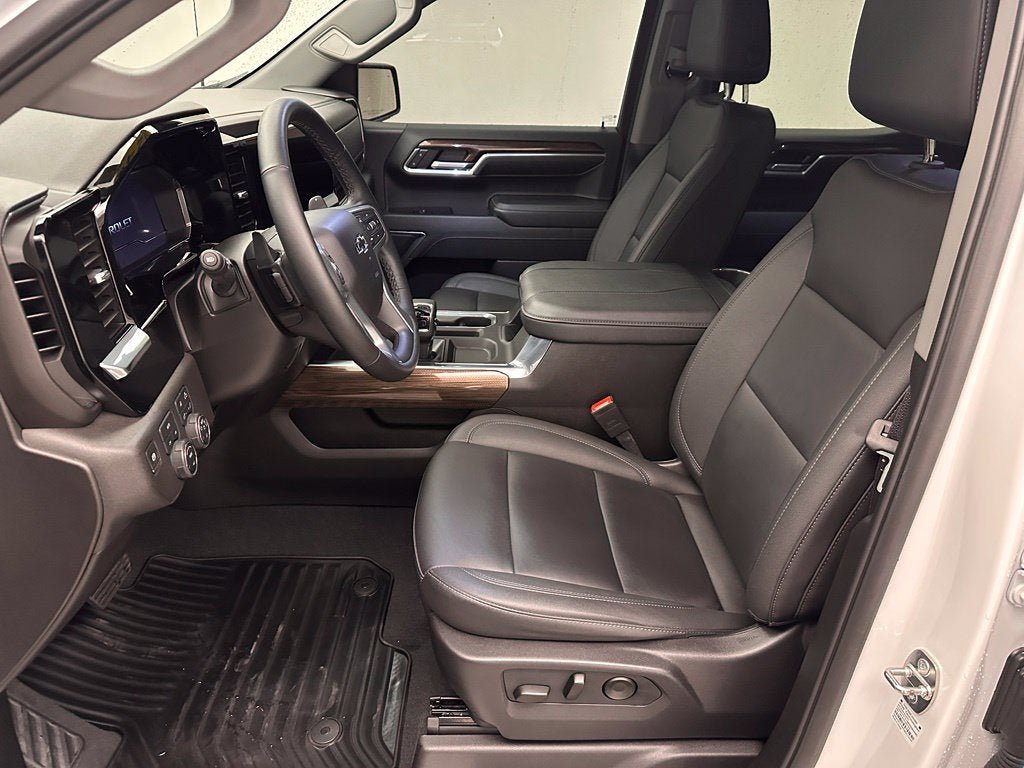 Used 2024 Chevrolet Silverado 1500 RST w/ RST All Star Premium Package AWD/4WD image 18