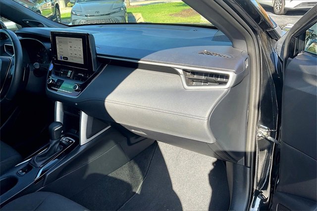 Used 2024 Toyota Corolla Cross AWD Hybrid w/ Moonroof Package image 16