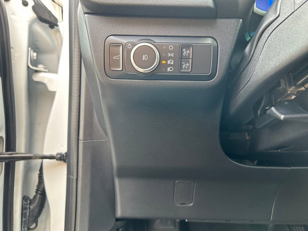 Used 2022 Ford Escape Titanium image 34