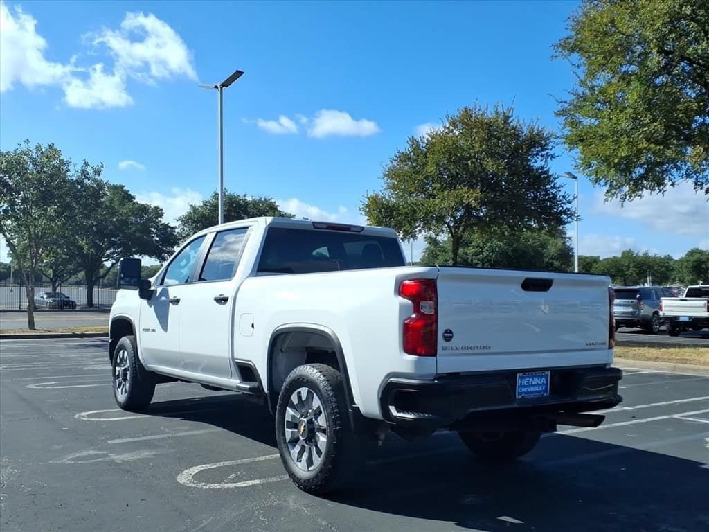 Used 2024 Chevrolet Silverado 2500 Custom w/ Custom Value Package AWD/4WD image 8