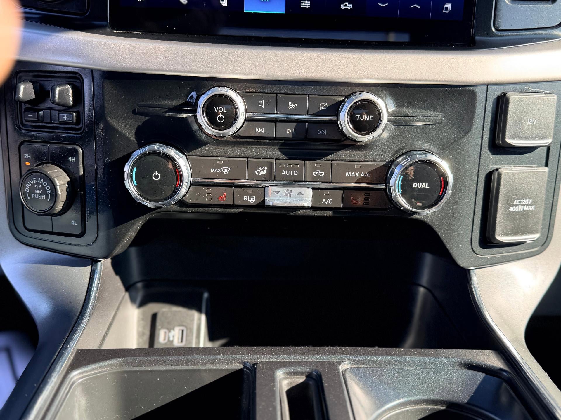 Used 2022 Ford F150 XLT w/ Equipment Group 302A High image 16