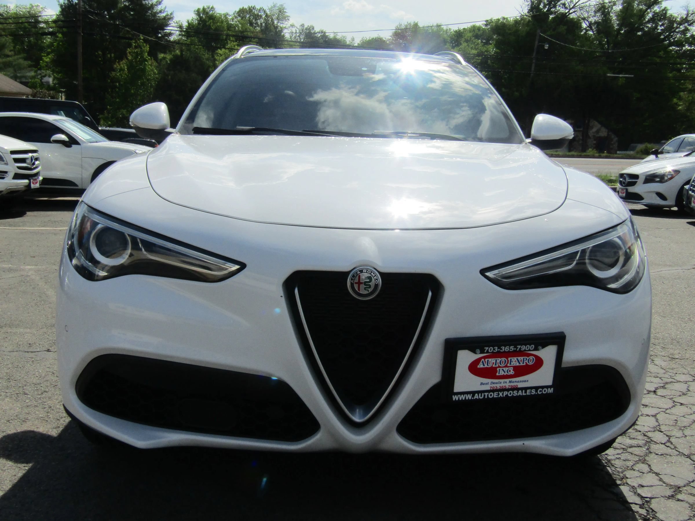 Used 2019 Alfa Romeo Stelvio Ti AWD/4WD image 2