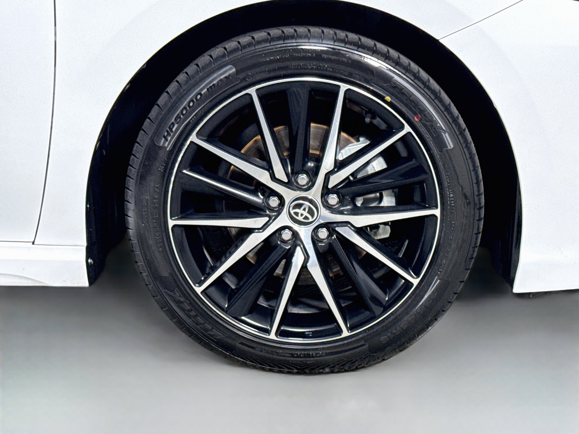 Used 2023 Toyota Camry SE FWD image 32