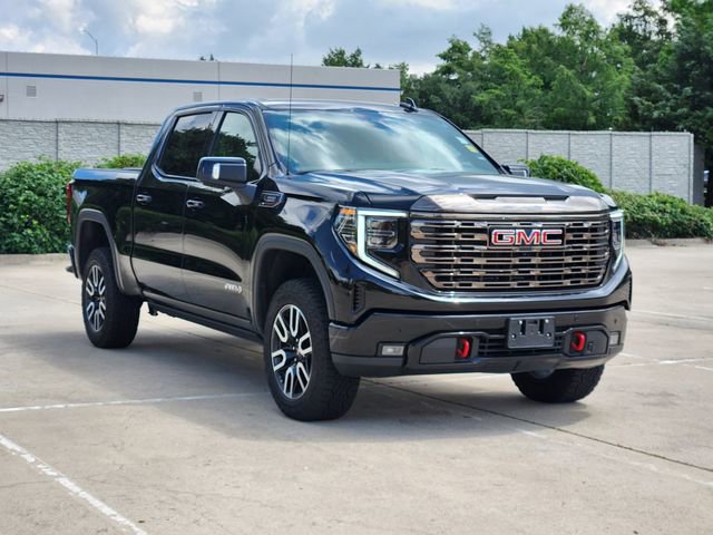 Used 2024 GMC Sierra 1500 AT4 w/ Technology Package AWD/4WD image 3
